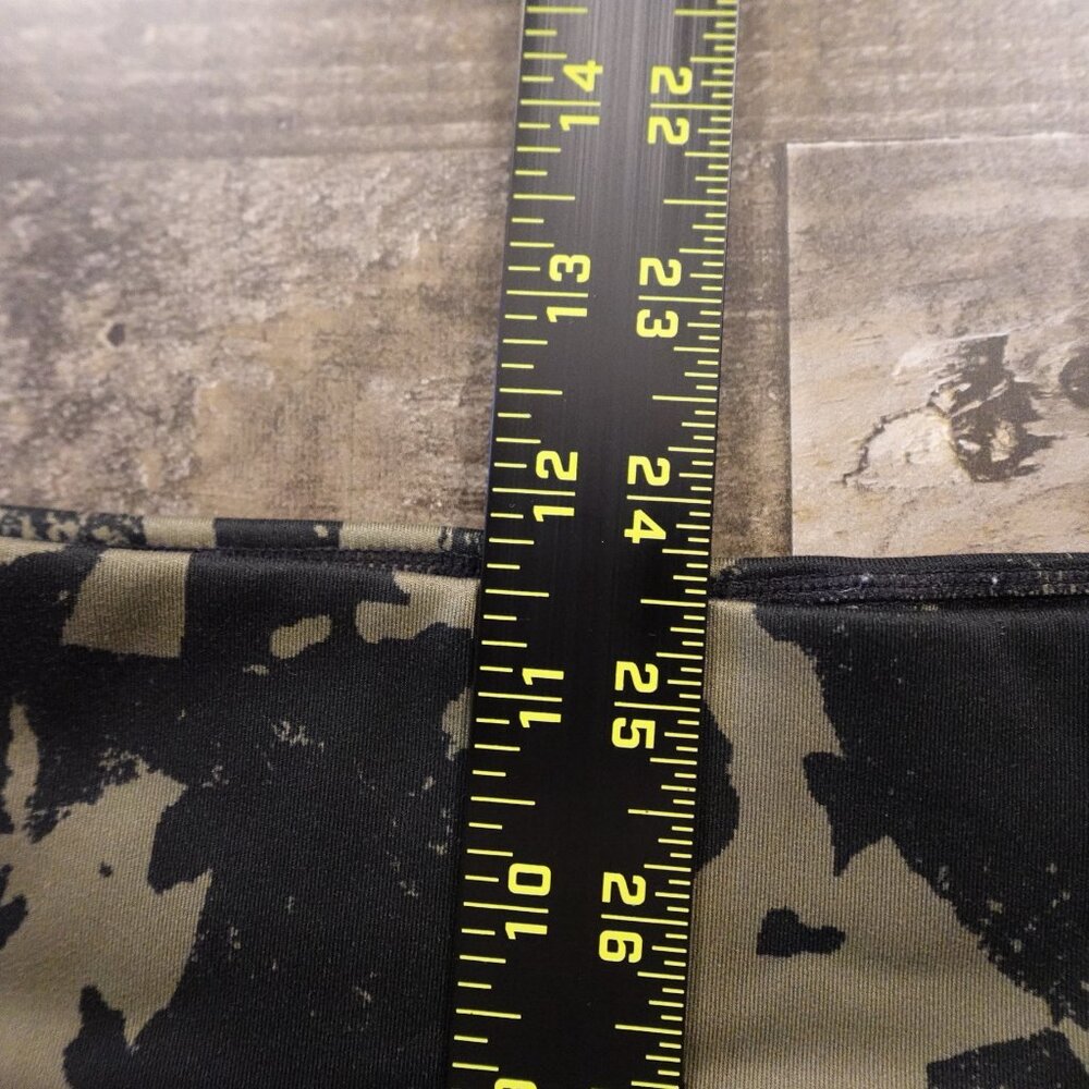 Nike One Luxe Icon Clash Bike Shorts Women’s XL Olive Black Camo 7" inseam - Picture 7 of 10